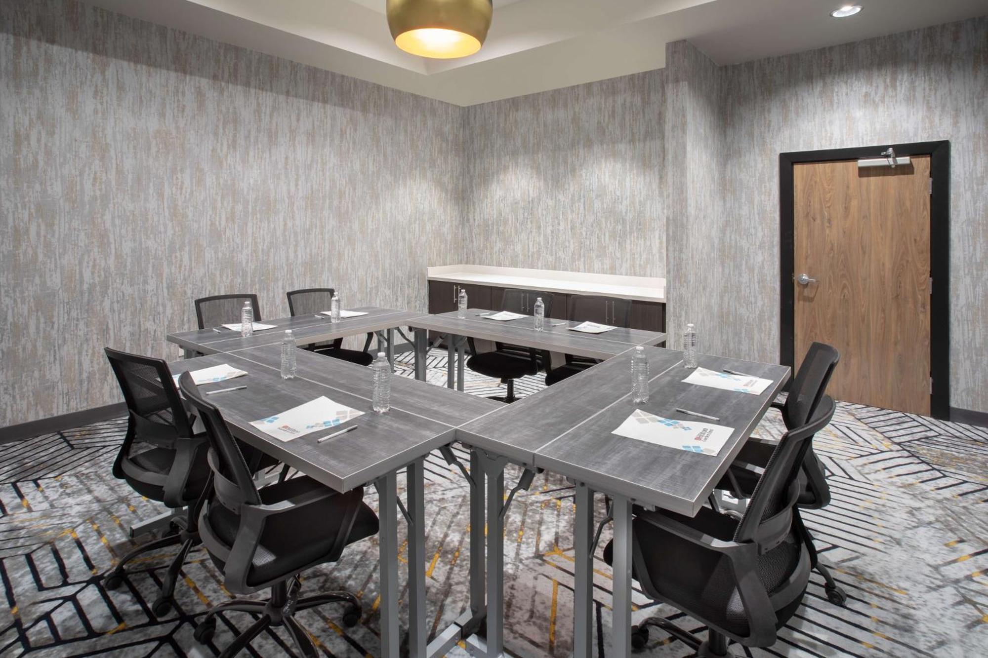 Hilton Garden Inn Hays, Ks Kültér fotó